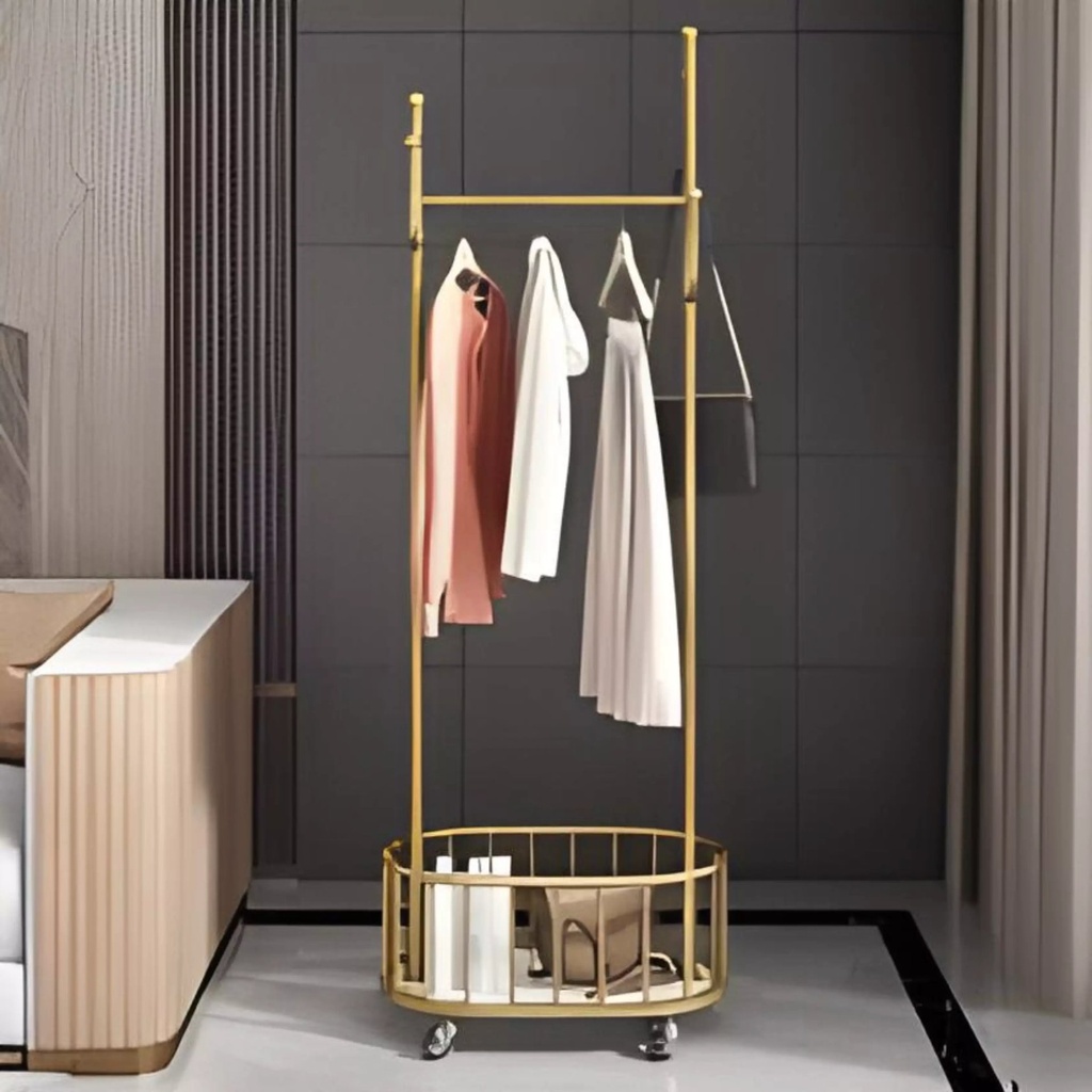 Porte Vetements en Metal Dore avec Roues